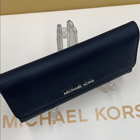 Michael Kors Jet Set Travel Lg Trifold Wallet - Picture 4 of 16